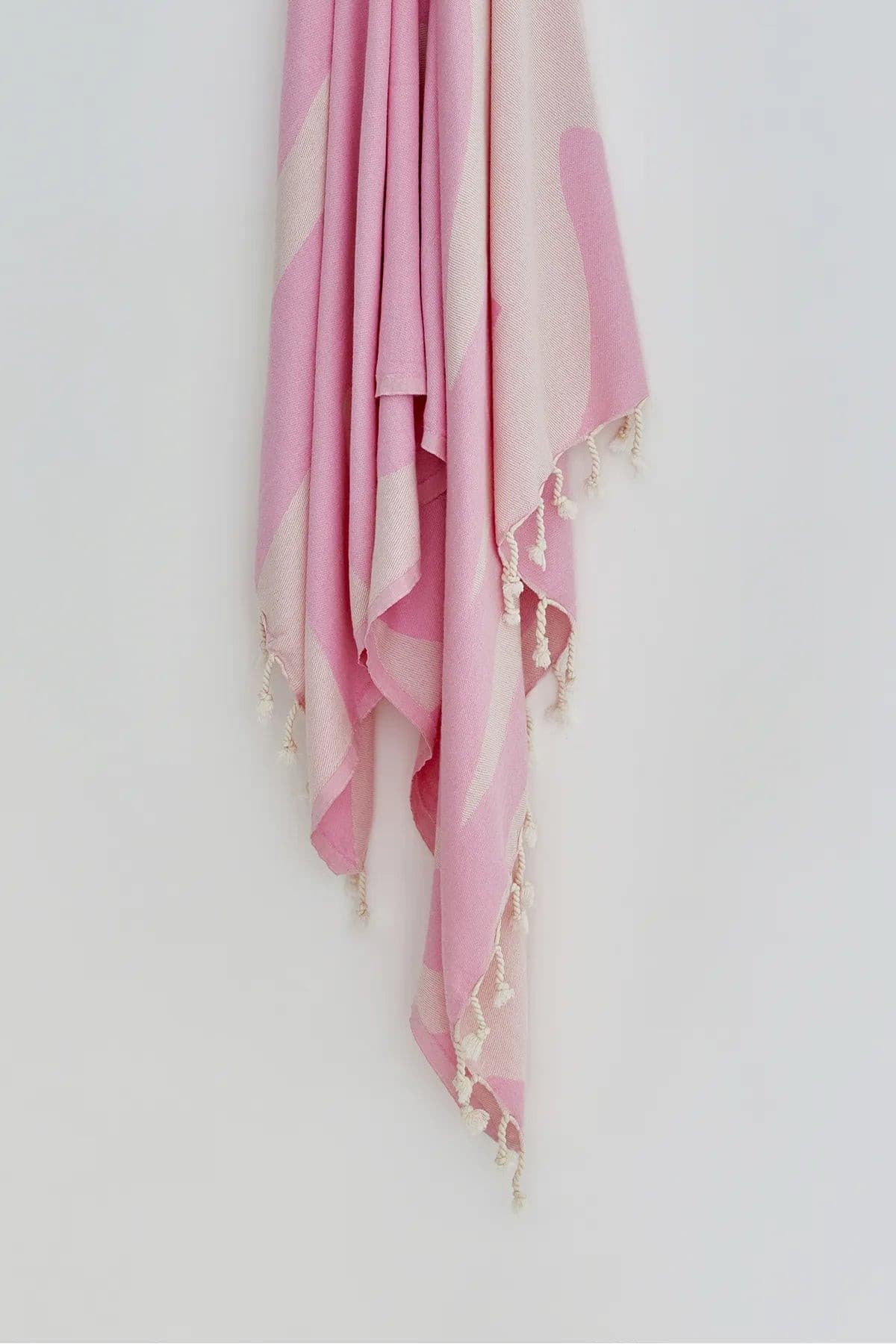 Fiori Turkish towel in Pink Blush – Close-up hanging towel highlighting weave and softness