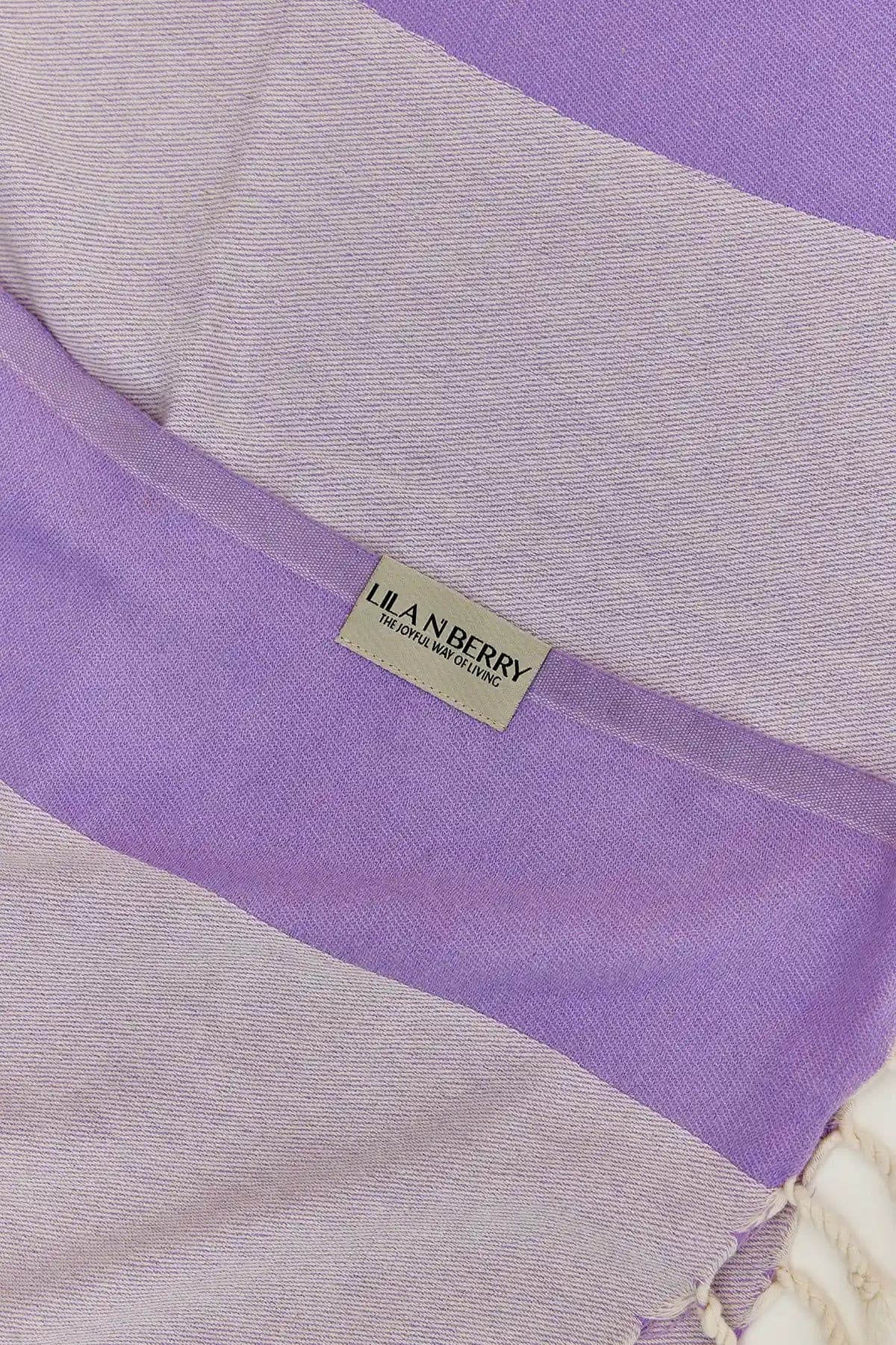 La Luna Turkish towel in Lilac – Close-up draped towel showing detail and texture