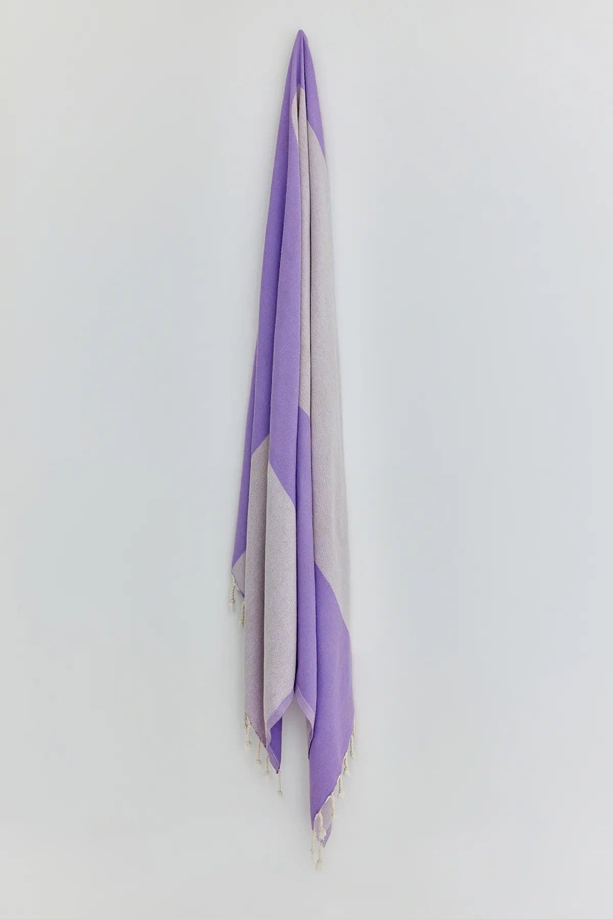 La Luna Turkish towel in Lilac – Full-length hanging view showcasing entire pattern and texture